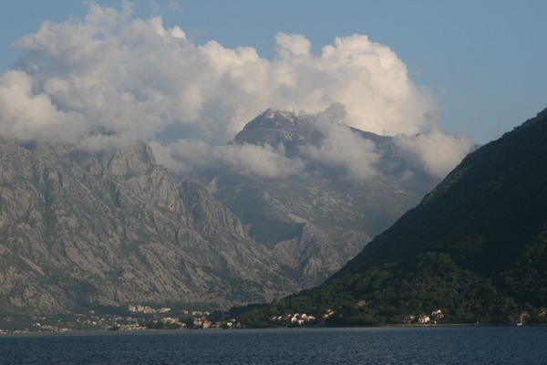 Czarnogra - Perast - widok na zalew i fiord.