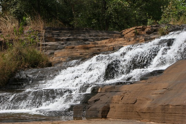 Malownicze afrykańskie wodospady.
